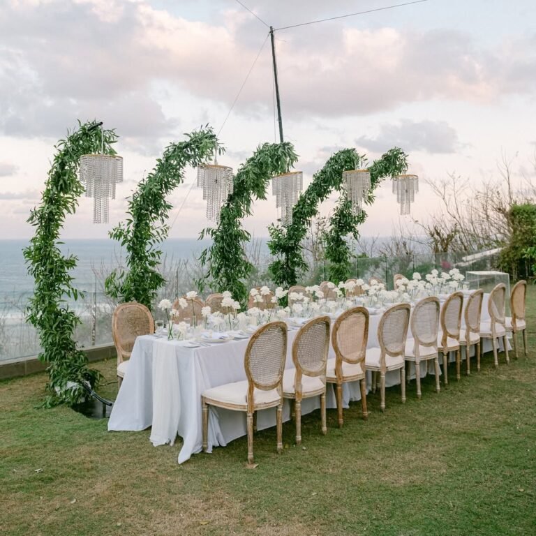 Timeless beauty in simplicity- single stem white roses🤍📍 Villa Latitude Feel free to reach out (1)
